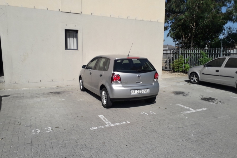 To Let 1 Bedroom Property for Rent in Thornton Western Cape